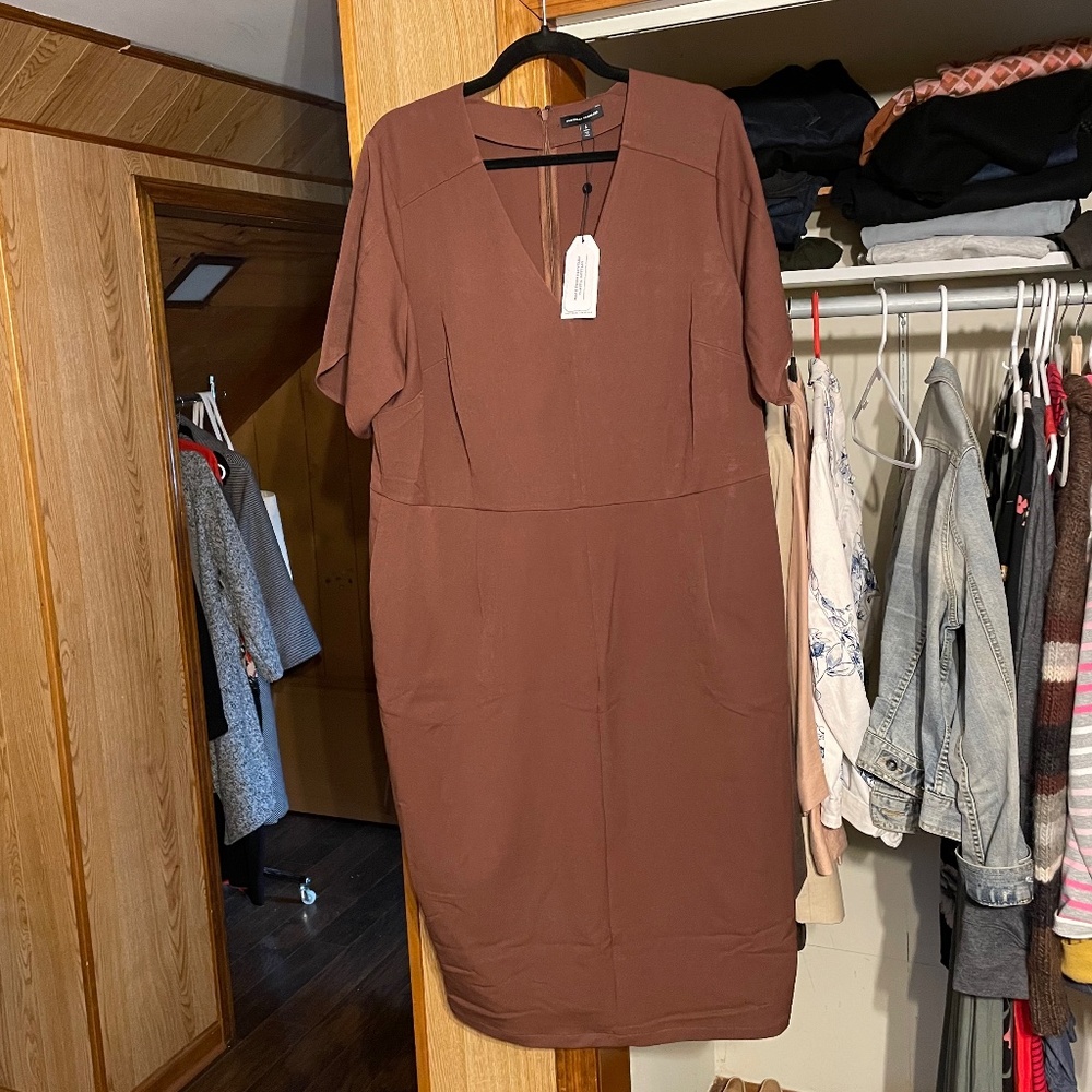 NWT-Universal Standard Moira V-neck dress